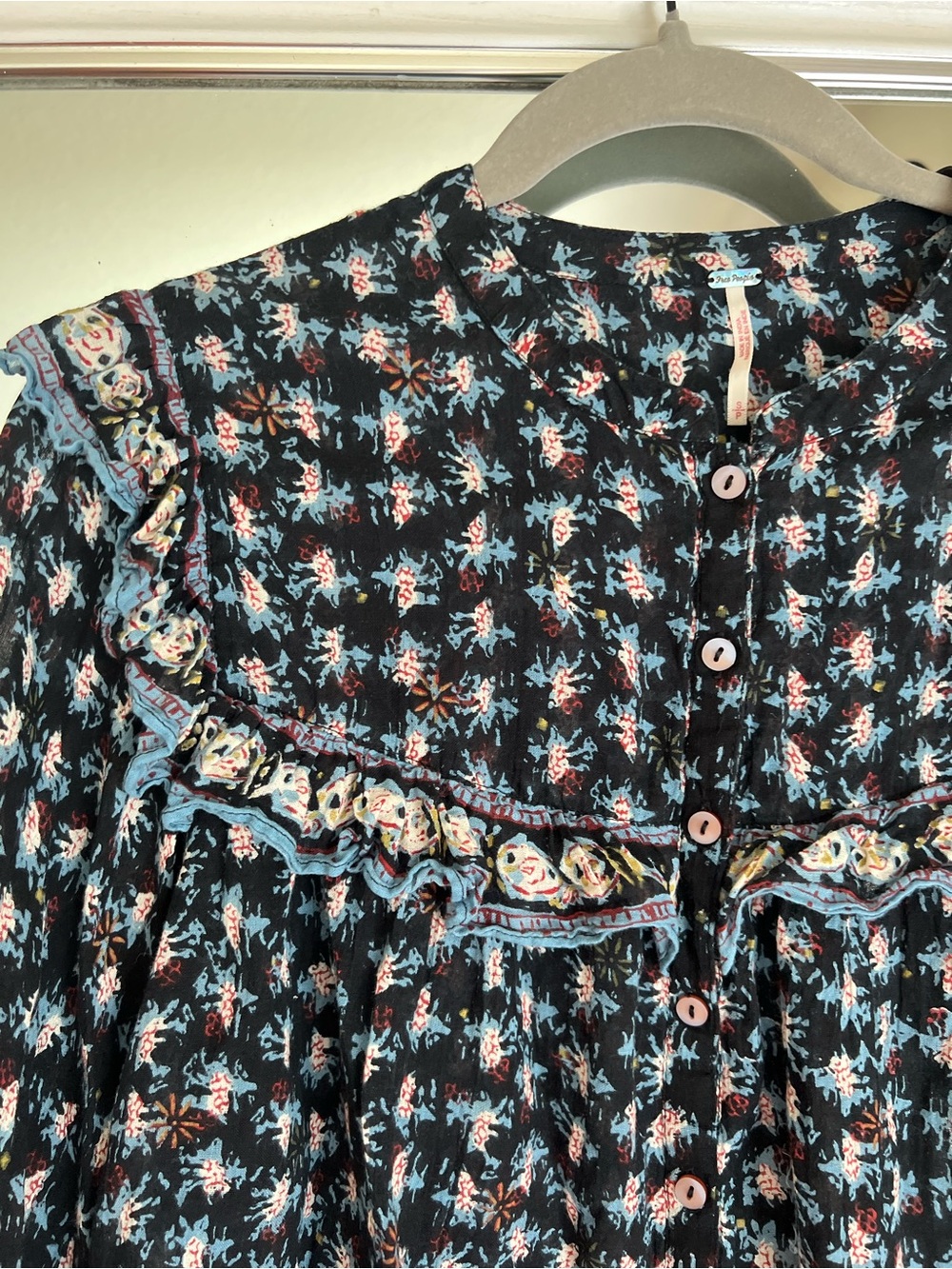 Free People Floral Ruffle Button-Front Blouse - Picture 3 of 5